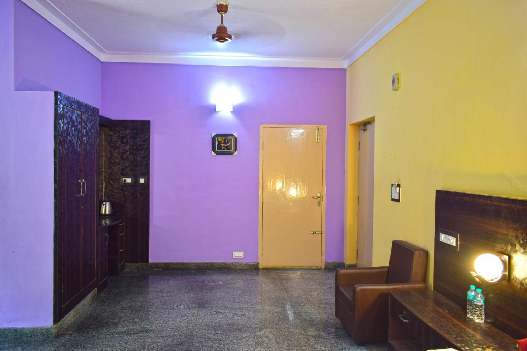 Dolphin Resort Йелагири Екстериор снимка