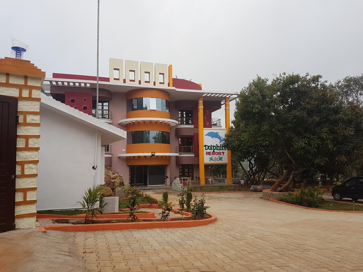Dolphin Resort Йелагири Екстериор снимка